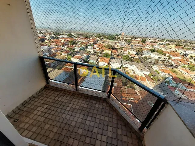 Apartamento com 140m² 3 quartos e 3 banheiros, à venda, no bairro Centro em Ourinhos