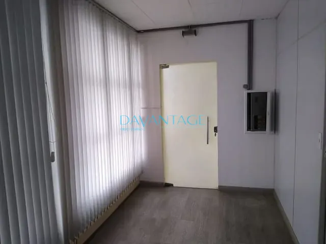 Conjunto com 110m², à venda ou para alugar, no bairro Brooklin Paulista em São Paulo