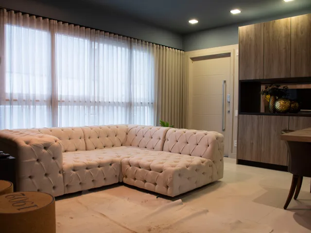 Apartamento 3 quartos e 2 banheiros, para alugar, no bairro Centro em Florianópolis