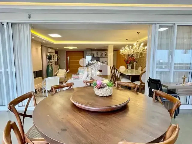 Apartamento com 500m² 4 quartos e 5 banheiros, à venda, no bairro Centro em Rolândia