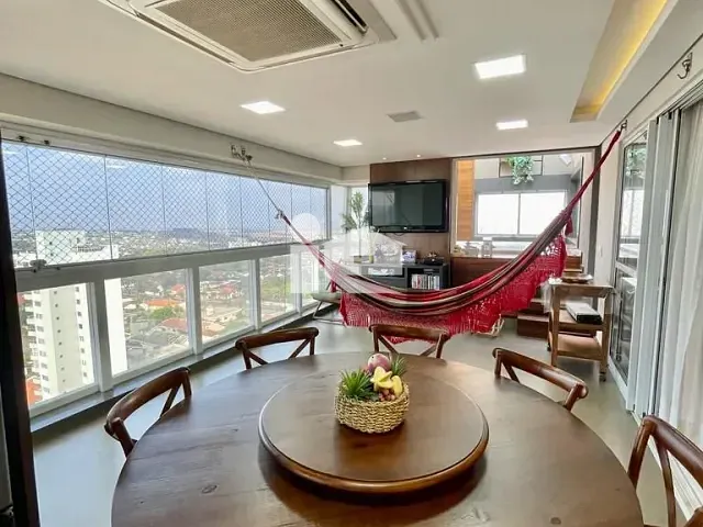 Apartamento com 500m² 4 quartos e 5 banheiros, à venda, no bairro Centro em Rolândia