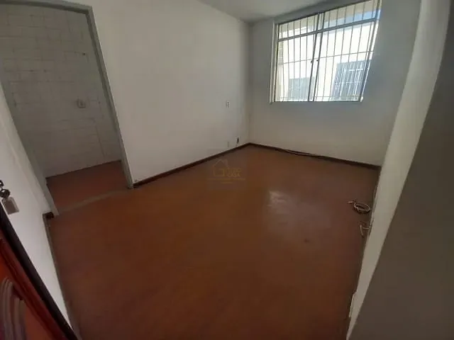Apartamento 2 quartos e 1 banheiro, à venda, no bairro Barreto em Niterói