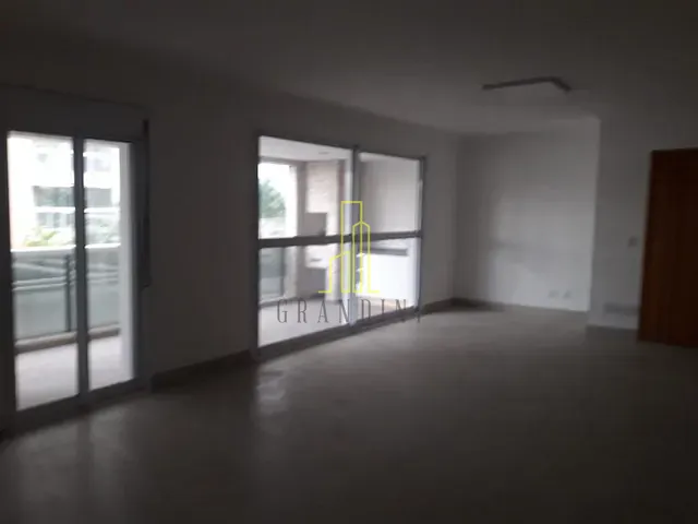 Apartamento 3 quartos e 3 banheiros, à venda ou para alugar, no bairro Centro em São Bernardo do Campo