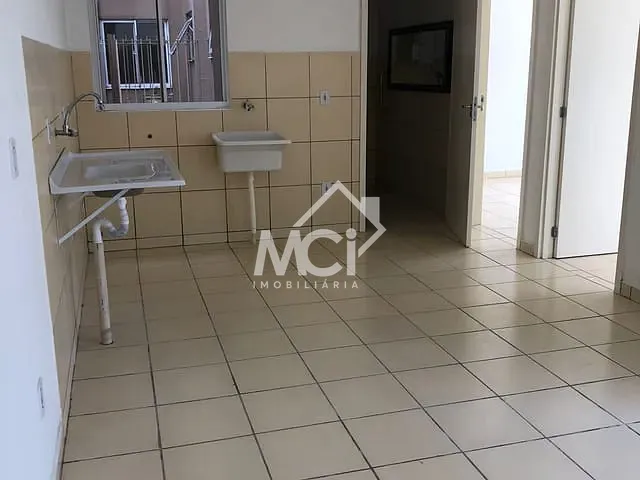 Apartamento 2 quartos e 1 banheiro, à venda, no bairro Areal em Pelotas