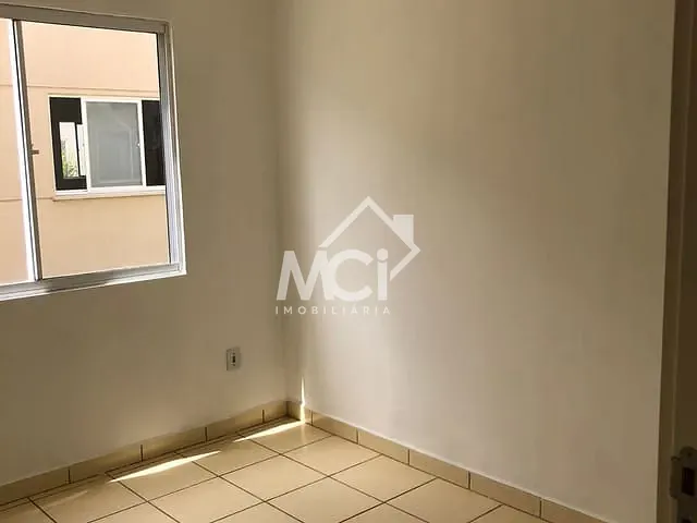 Apartamento 2 quartos e 1 banheiro, à venda, no bairro Areal em Pelotas