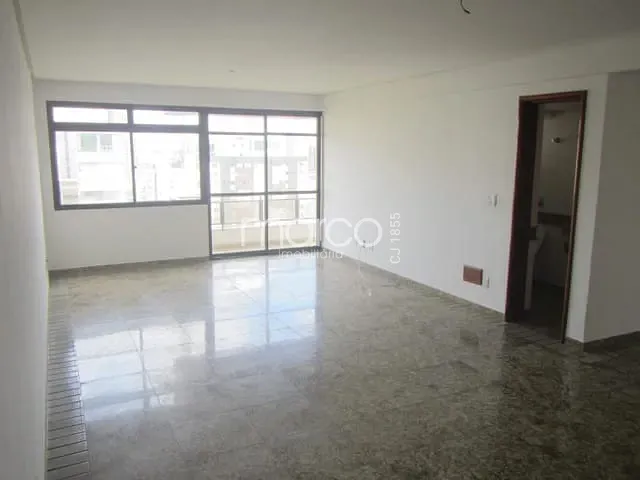 Apartamento com 358m² 4 quartos e 2 banheiros, à venda, no bairro Setor Bueno em Goiânia