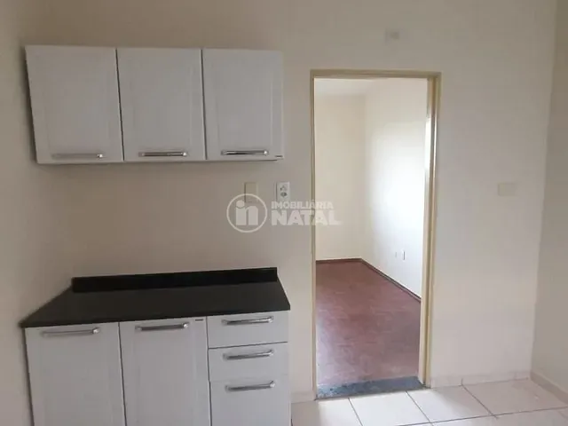 Apartamento 3 quartos e 1 banheiro, para alugar, no bairro Jardim das Américas em Londrina