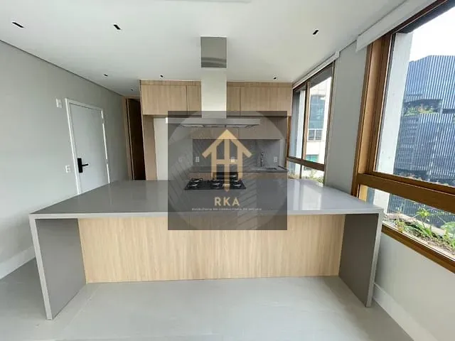 Apartamento 3 quartos e 4 banheiros, para alugar, no bairro Itaim Bibi em São Paulo