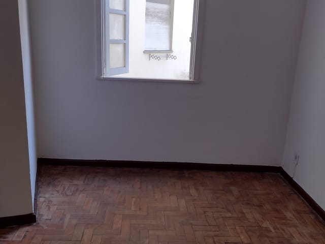 Apartamento 1 quarto e 1 banheiro, à venda, no bairro Valparaíso em Petrópolis