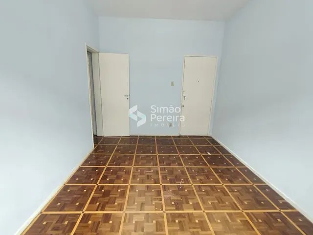 Apartamento 3 quartos e 2 banheiros, à venda, no bairro Centro em Juiz de Fora