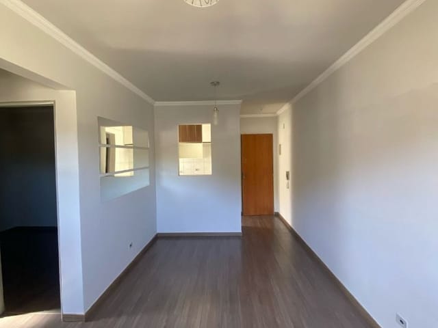Apartamento 2 quartos e 1 banheiro, para alugar, no bairro Centro em Extrema