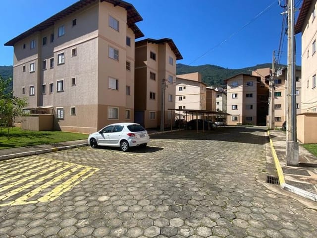 Apartamento 2 quartos e 1 banheiro, para alugar, no bairro Centro em Extrema