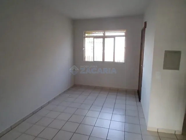 Apartamento 1 quarto e 1 banheiro, para alugar, no bairro Centro em Apucarana