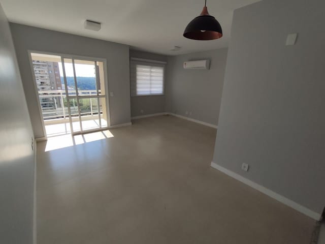 Apartamento 3 quartos e 2 banheiros, à venda, no bairro Glória em Macaé