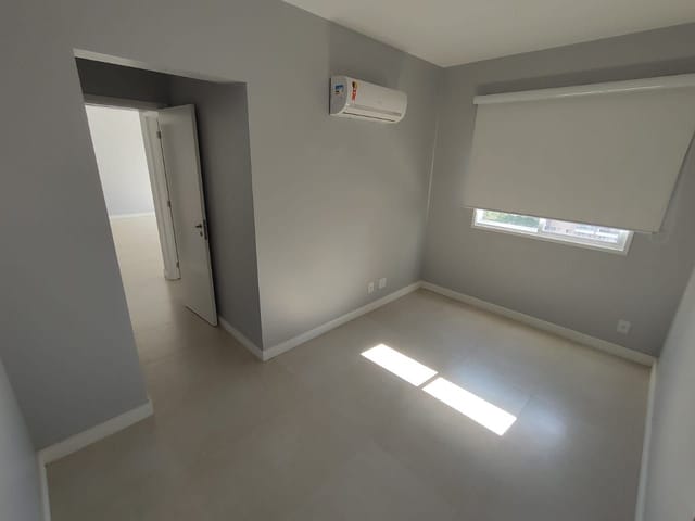 Apartamento 3 quartos e 2 banheiros, à venda, no bairro Glória em Macaé