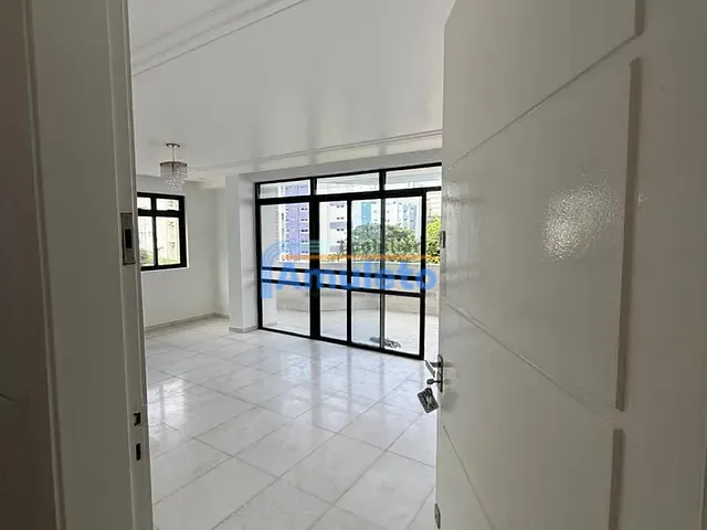 Apartamento 3 quartos e 4 banheiros, para alugar, no bairro Boa Viagem em Recife
