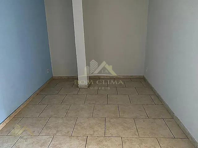 Apartamento 1 quarto e 1 banheiro, para alugar, no bairro Bandeirantes em Juiz de Fora