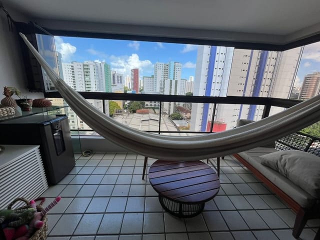 Apartamento 4 quartos e 4 banheiros, à venda, no bairro Graças em Recife