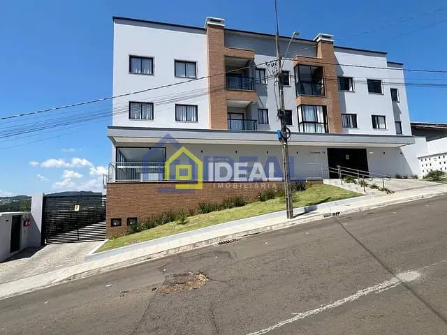 Apartamento com 83m² 3 quartos e 1 banheiro, à venda, no bairro Parque de Exposições em Concórdia