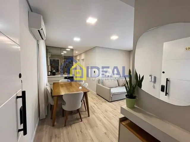 Apartamento com 83m² 3 quartos e 1 banheiro, à venda, no bairro Parque de Exposições em Concórdia