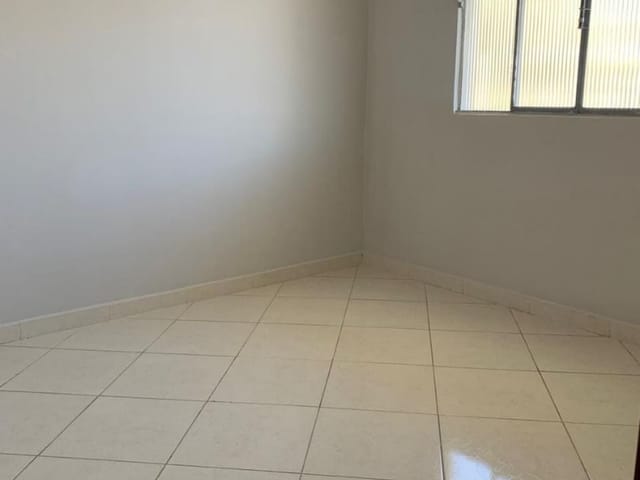 Apartamento 2 quartos e 1 banheiro, à venda, no bairro São Mateus em Juiz de Fora