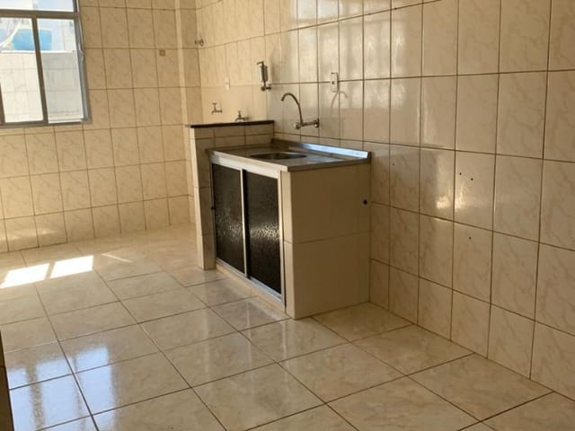 Apartamento 2 quartos e 1 banheiro, à venda, no bairro São Mateus em Juiz de Fora