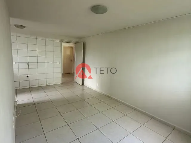 Apartamento 2 quartos e 1 banheiro, para alugar, no bairro Parque Tarumã em Maringá