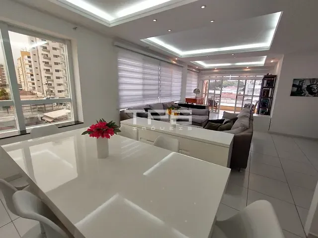 Apartamento com 228m² 3 quartos e 3 banheiros, à venda, no bairro Centro em Taubaté