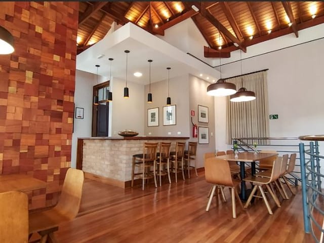 Apartamento à venda, no bairro Centro em Poços de Caldas