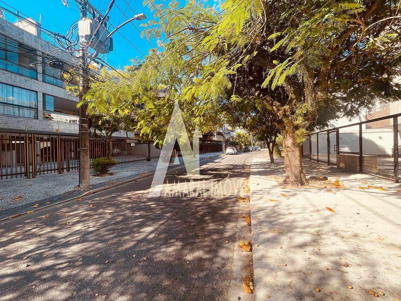 Apartamento para alugar com 2 quartos, 113m² - Foto 2