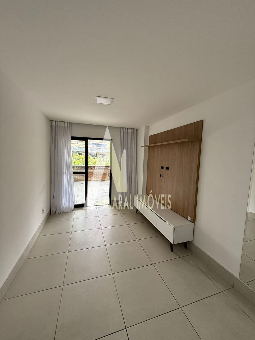 Apartamento para alugar com 2 quartos, 113m² - Foto 24