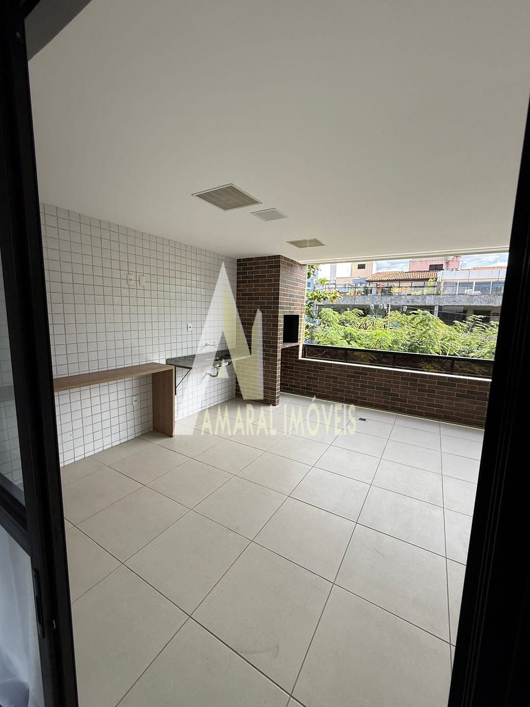 Apartamento para alugar com 2 quartos, 113m² - Foto 32