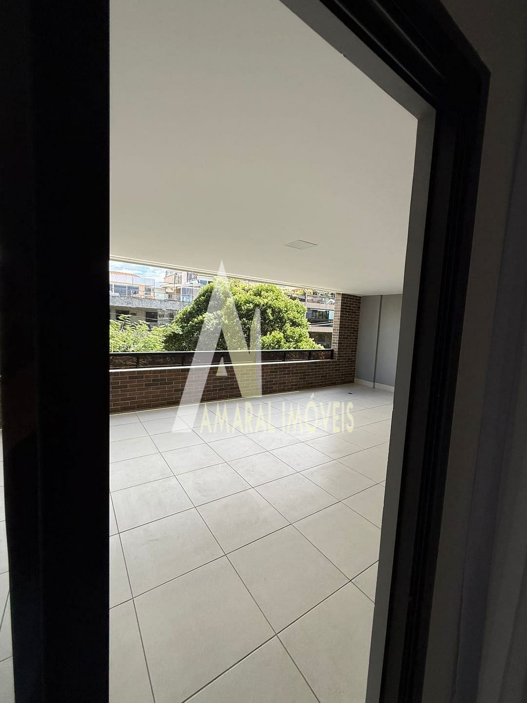 Apartamento para alugar com 2 quartos, 113m² - Foto 35
