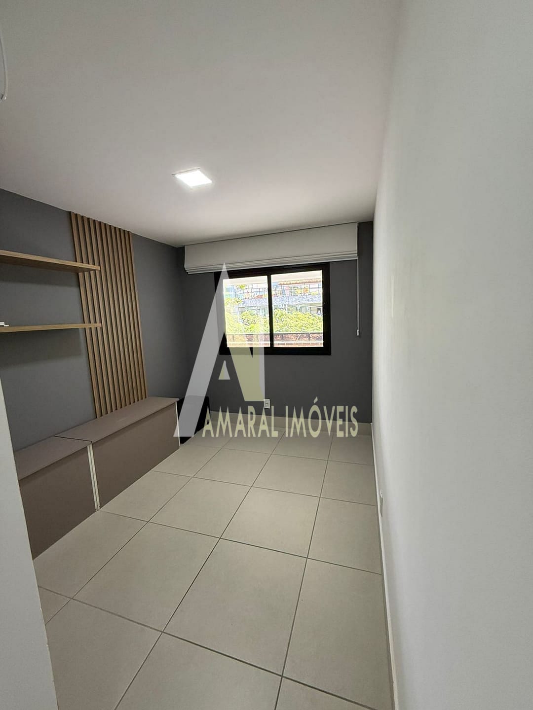 Apartamento para alugar com 2 quartos, 113m² - Foto 4
