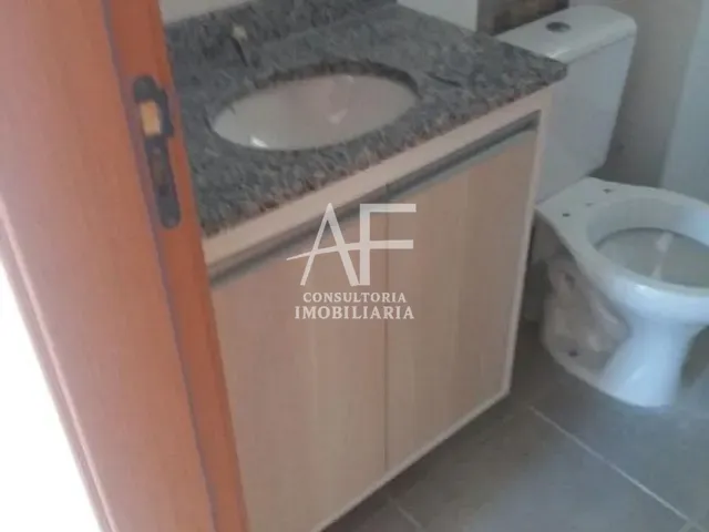 Apartamento à venda, no bairro Parque São Luís em Taubaté