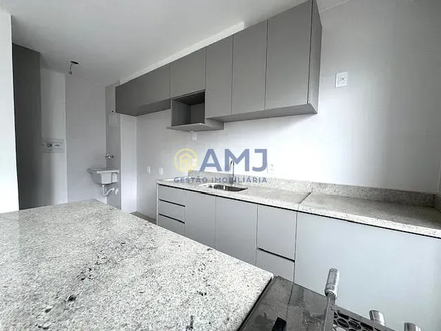 Apartamento 3 quartos e 2 banheiros, à venda, no bairro Setor Bueno em Goiânia