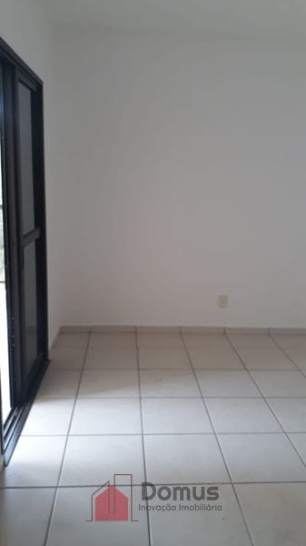 Apartamento à venda com 1 quarto, 220m² - Foto 2