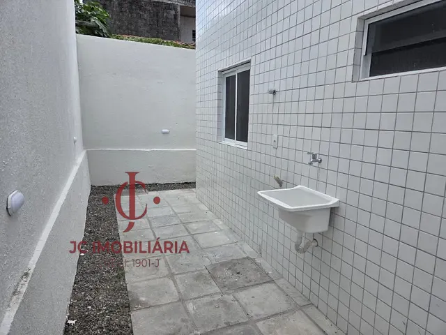 Apartamento 2 quartos e 1 banheiro, à venda, no bairro Paratibe em João Pessoa
