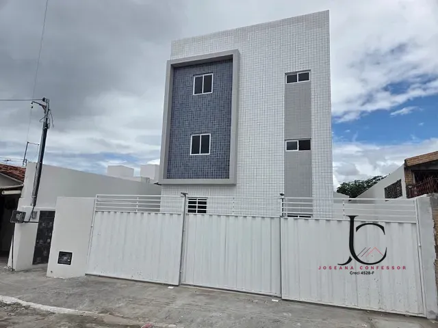 Apartamento 2 quartos e 1 banheiro, à venda, no bairro Paratibe em João Pessoa