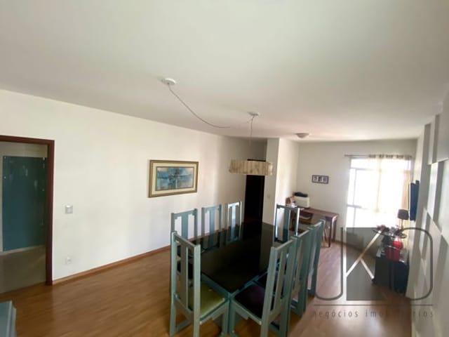 Apartamento com 348m² 4 quartos e 4 banheiros, à venda, no bairro Centro em Londrina