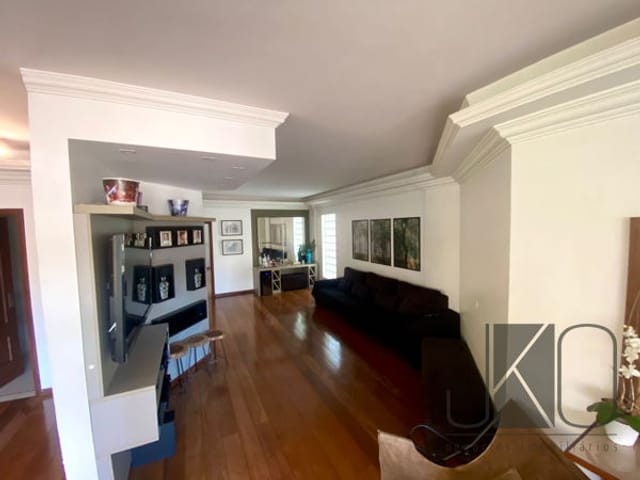 Apartamento com 348m² 4 quartos e 4 banheiros, à venda, no bairro Centro em Londrina