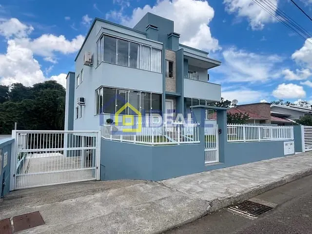 Apartamento com 70m² 2 quartos e 1 banheiro, à venda, no bairro Parque de Exposições em Concórdia