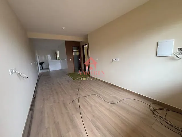 Apartamento 2 quartos e 1 banheiro, para alugar, no bairro Fazendinha em Curitiba
