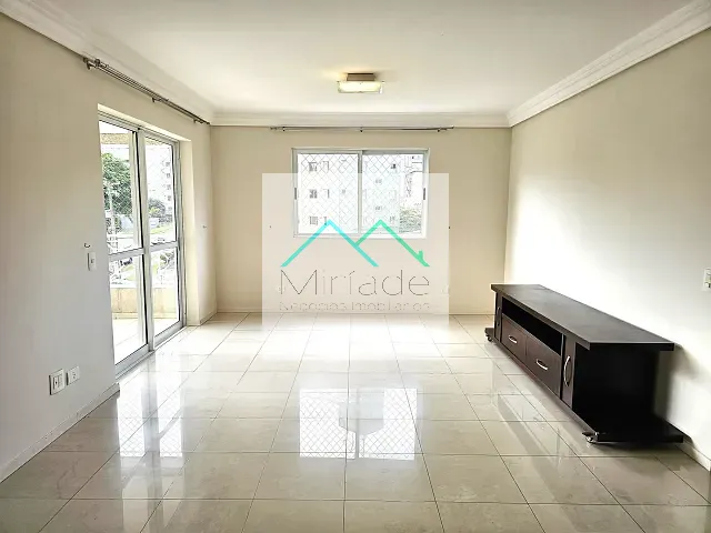 Apartamento com 17300m² 3 quartos e 2 banheiros, para alugar, no bairro Vila Izabel em Curitiba