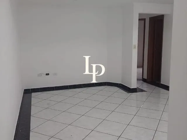 Apartamento 2 quartos e 1 banheiro, à venda, no bairro Vila Humaita em Santo André