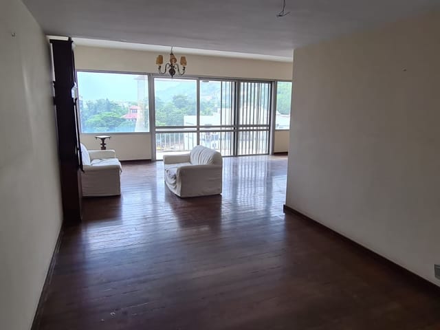 Foto do Apartamento - Apartamento ,com 192m², Rua Itacuruçá,  4 quartos, 1 suíte, um por andar e a 70 metros da Estação do Metrô Uruguai! | PHRR Imóveis