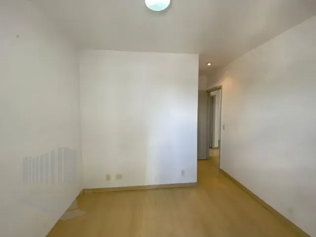Apartamento 3 quartos e 2 banheiros, à venda, no bairro Vila Hamburguesa em São Paulo
