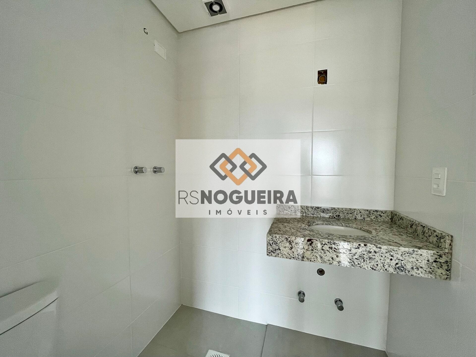 Apartamento à venda com 3 quartos, 10m² - Foto 37