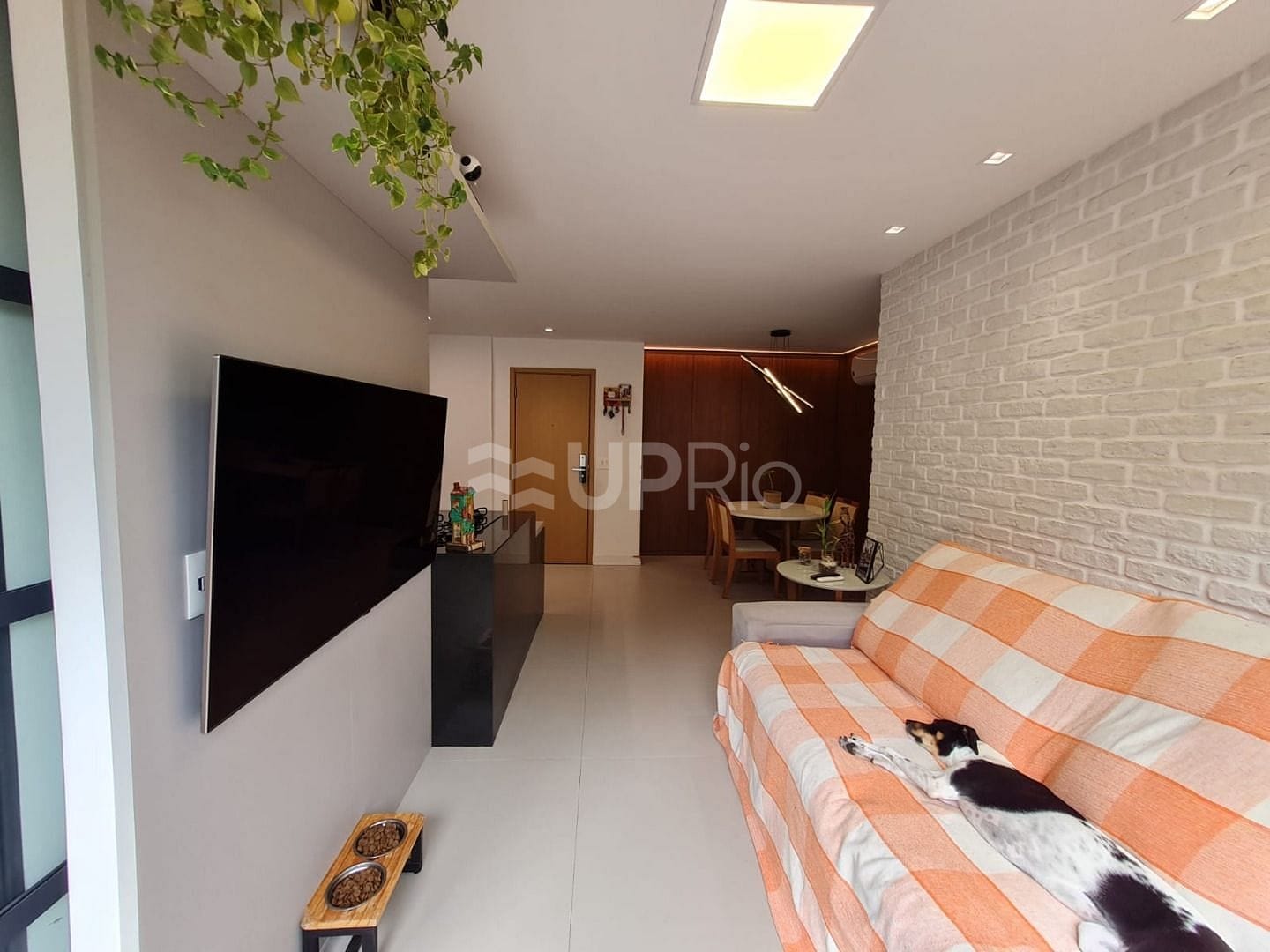 Apartamento à venda com 2 quartos, 67m² - Foto 2