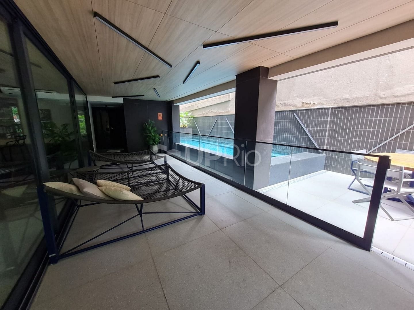 Apartamento à venda com 2 quartos, 67m² - Foto 20